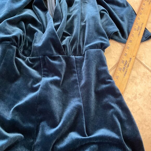 Anthropologie Greylin Luna Velvet Jumpsuit Blue Velour Women Size M Holiday - Picture 10 of 13